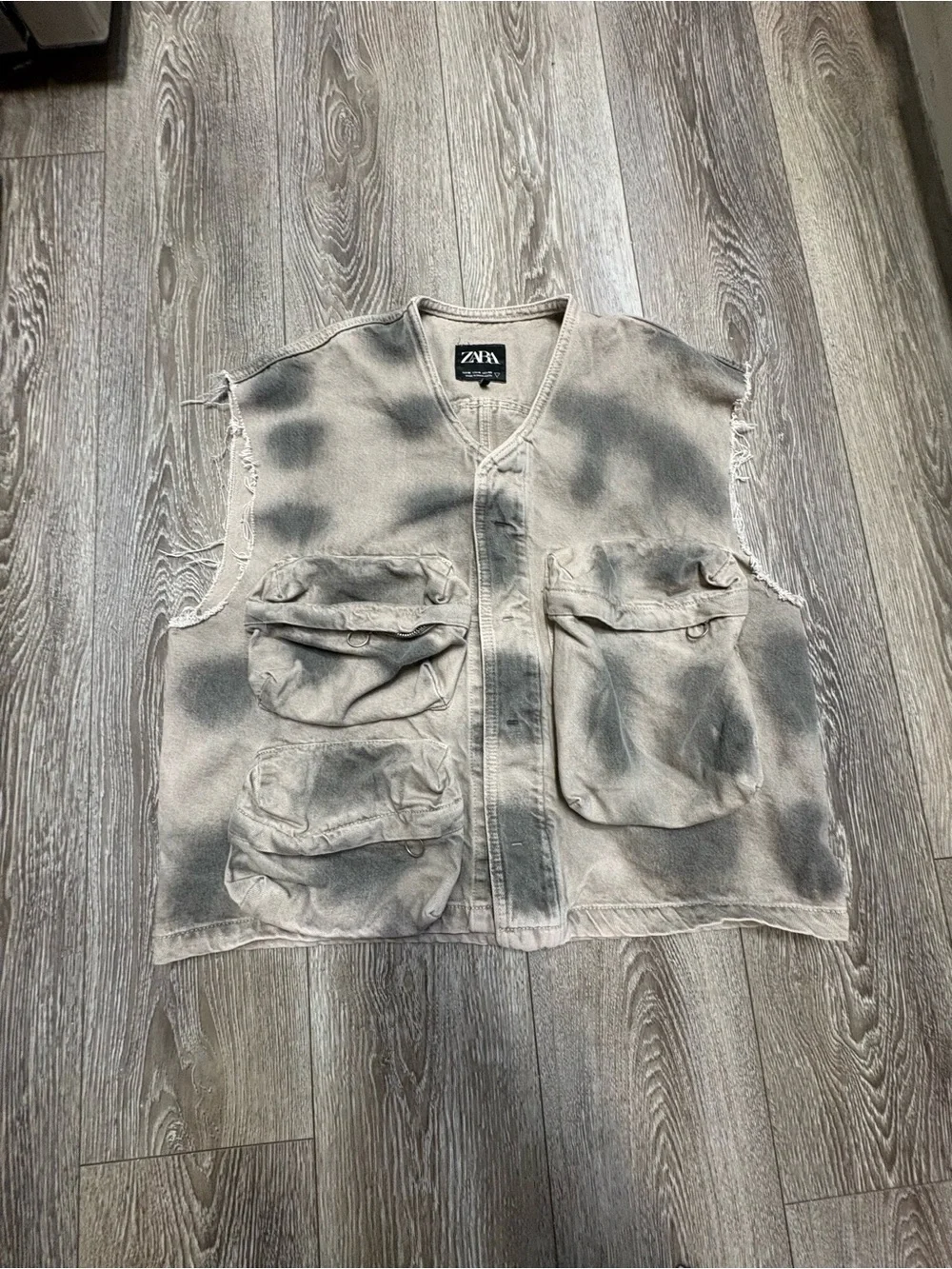 Zara Washed Gray Utility Vest with Cargo Pockets